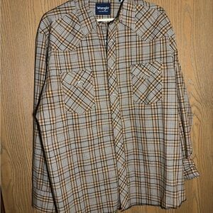 Wrangler Men's Tan and White Plaid Dress Shirt